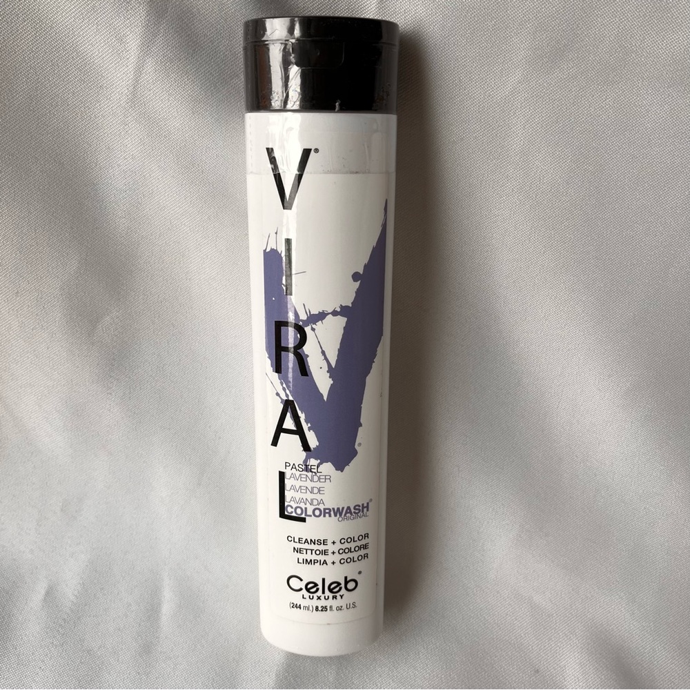 Celeb Luxury Viral Colorwash Lavender Hair Colour Depositing Shampoo 244 ml